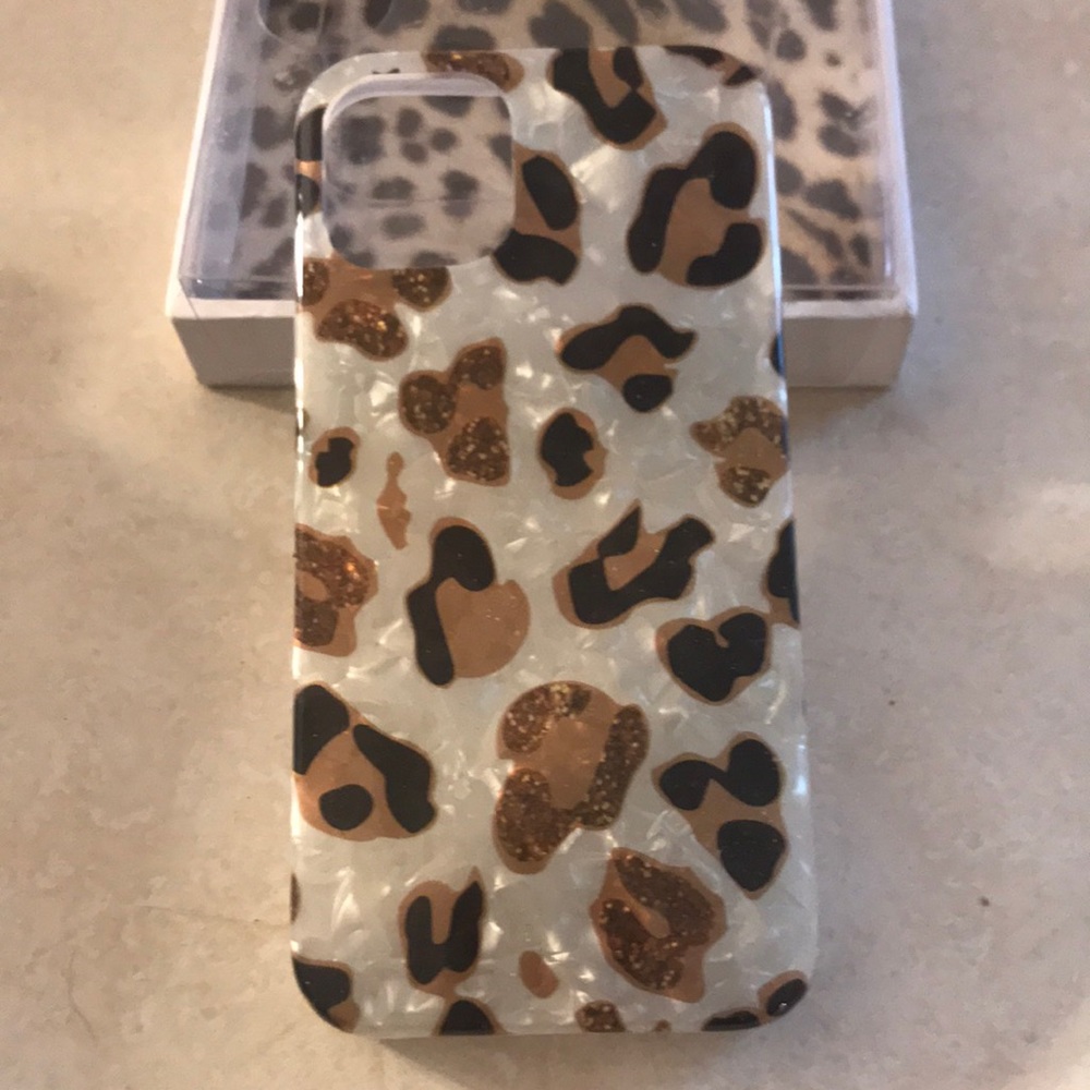 Cheetah print iPhone 12 mini phone case